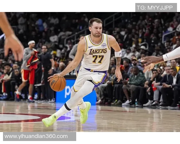 11年黄蜂与湖人经典对决回顾球场上的传奇瞬间与精彩时刻