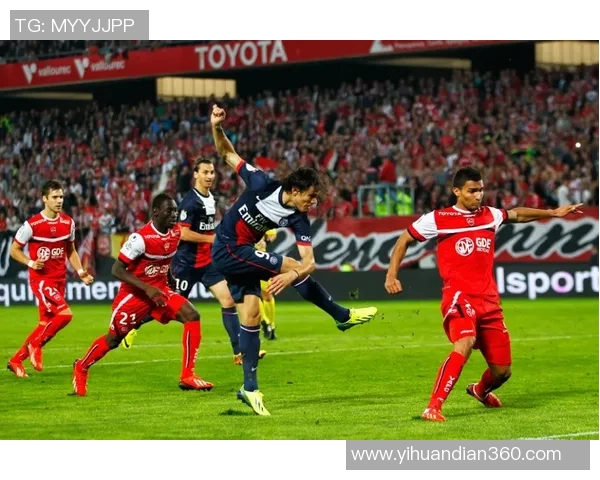 瓦朗谢与尼姆的激烈对决揭示法乙联赛新动态与球队未来走势 瓦朗谢与尼姆的激烈对决揭示法乙联赛新动态与球队未来走势