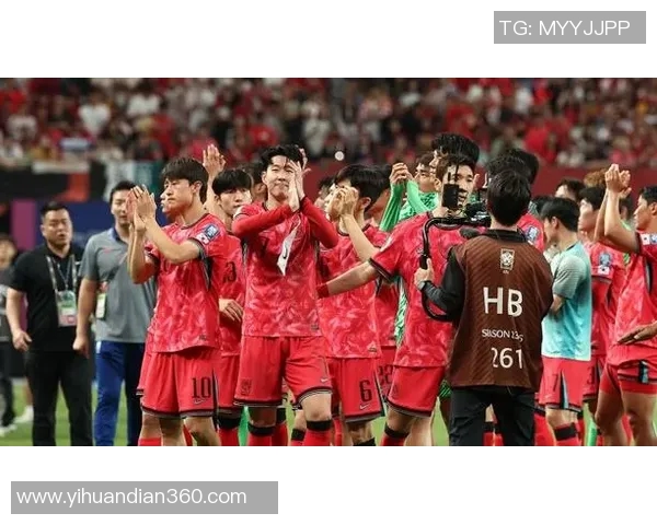 中国国足力克韩国队以一球小胜展现强大实力和团队精神