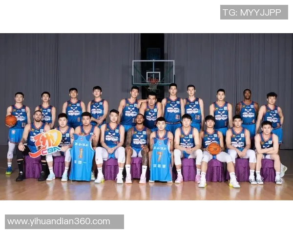 四川男篮迎战上海队CBA赛季激战即将上演球迷期待精彩对决