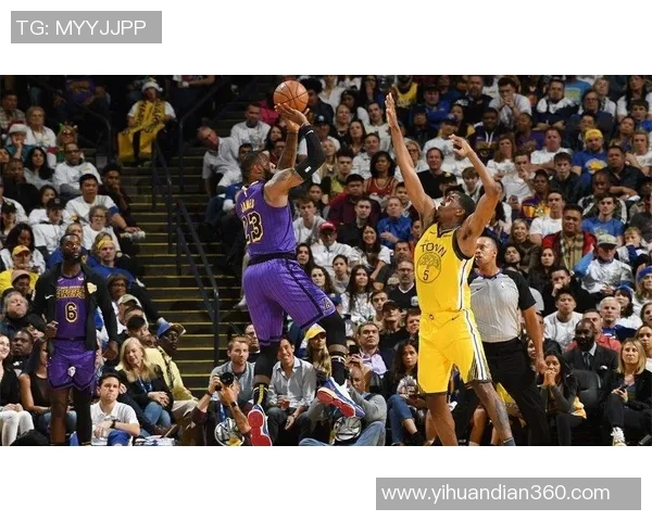 湖人勇士圣诞大战精彩瞬间回顾与赛场氛围分享 湖人勇士圣诞大战精彩瞬间回顾与赛场氛围分享