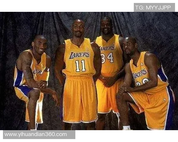 老鹰与湖人激战正酣球迷期待精彩对决与巅峰时刻